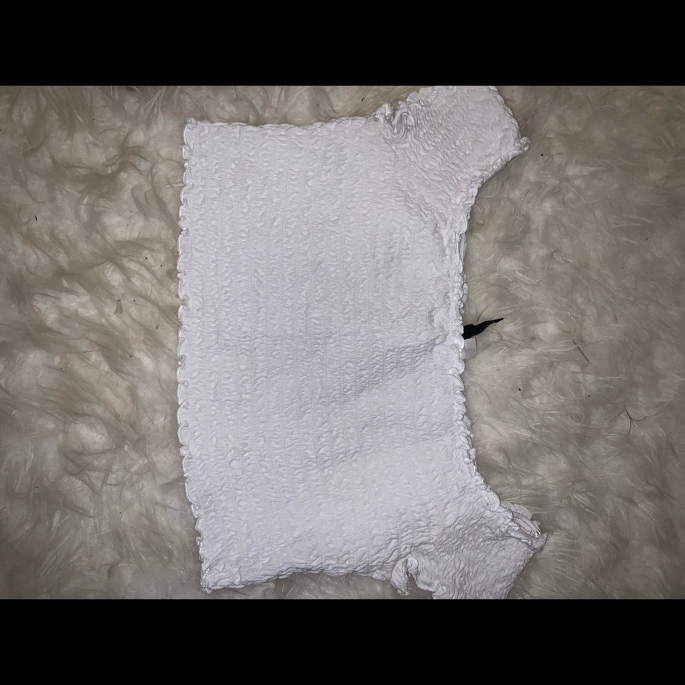 H&M white off-shoulder crop top